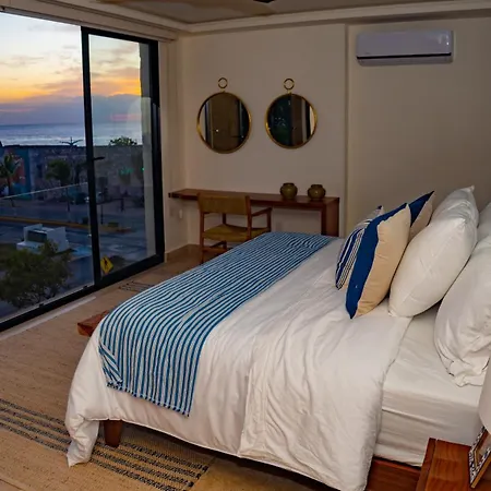 Athimar 102 Apartment